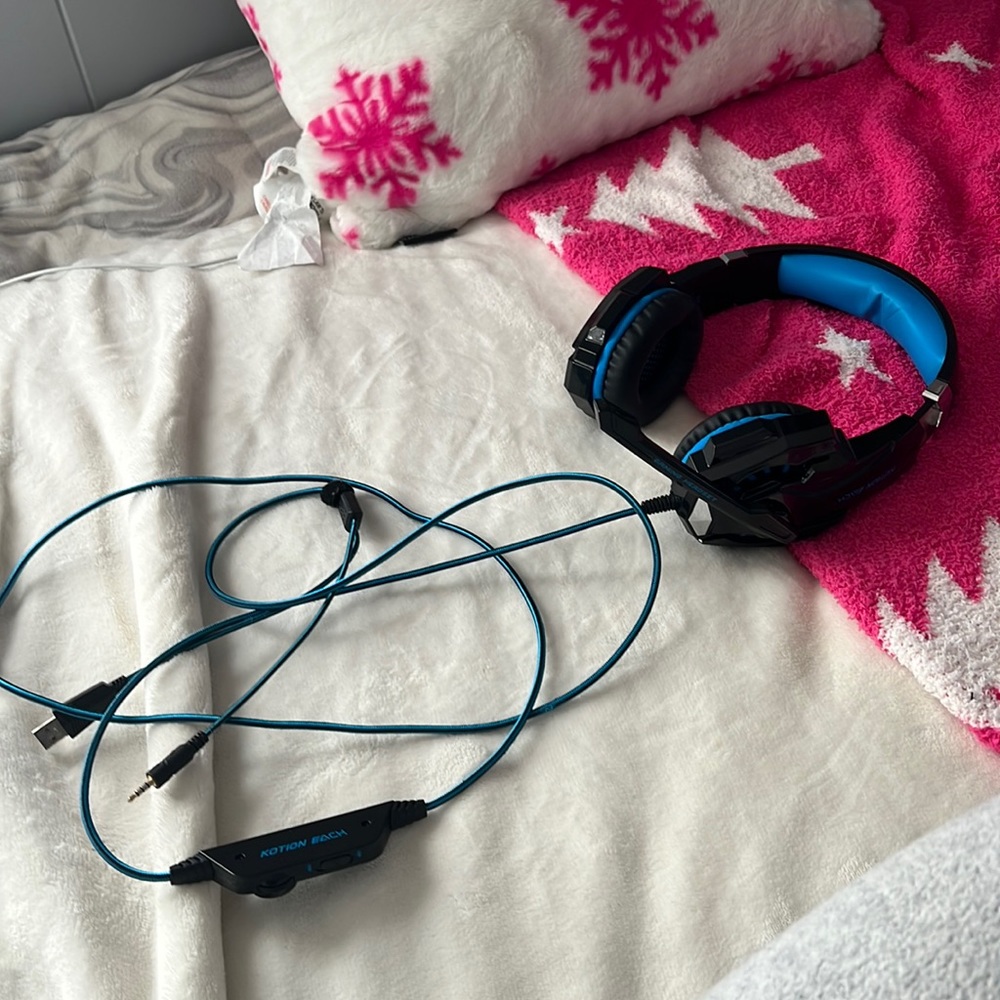 wired gaming headphones